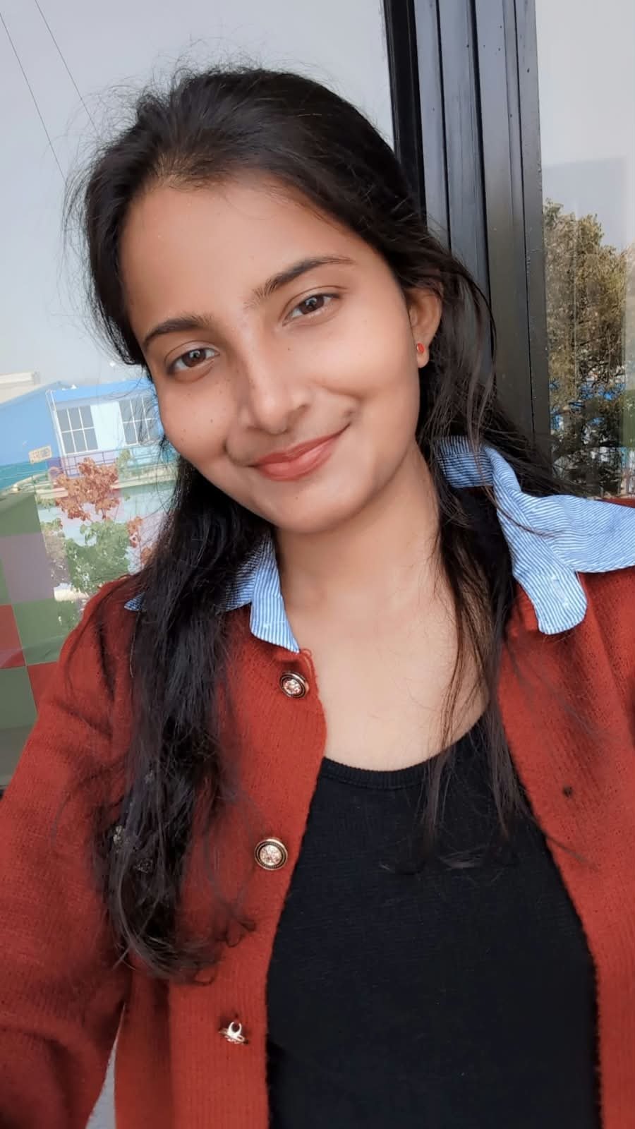 Pragya smiling